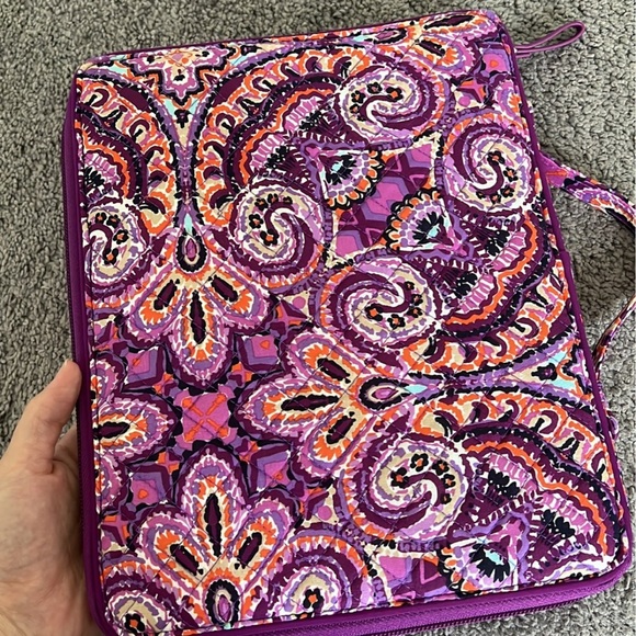 Vera Bradley Tablet Tamer Organizer in Dream Tapestry Pattern - Picture 5 of 9